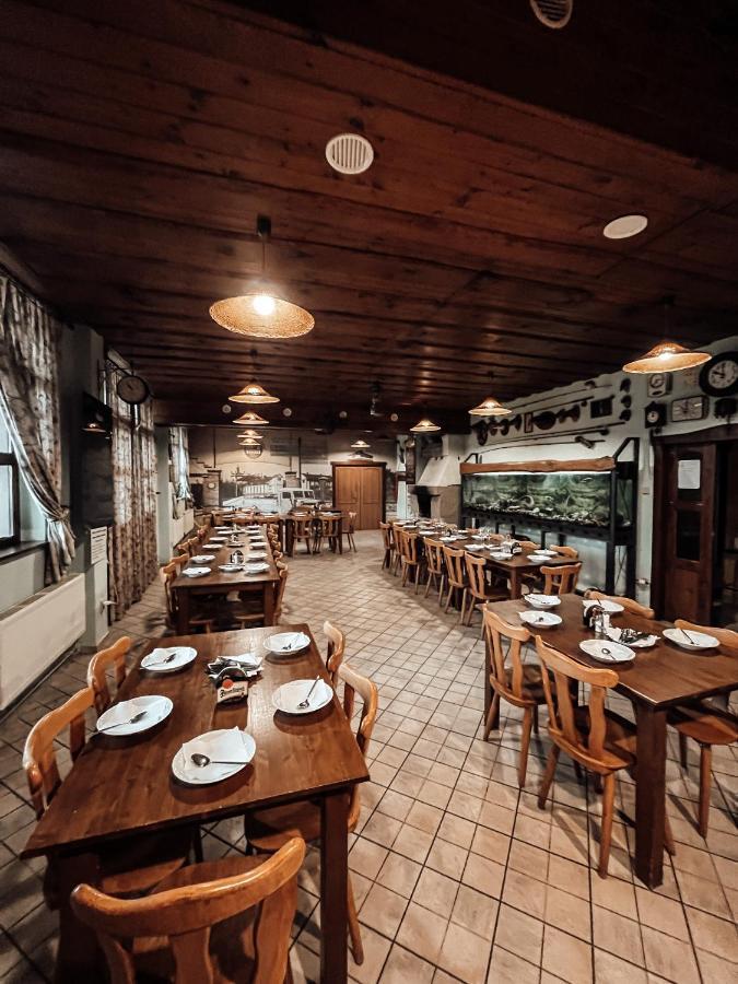 Čelákovice 拉弗斯维尔克旅馆酒店 外观 照片