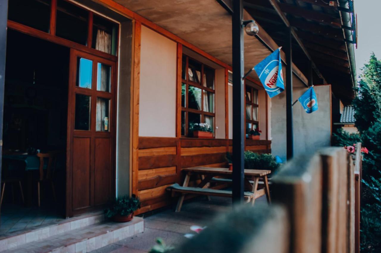 Čelákovice 拉弗斯维尔克旅馆酒店 外观 照片