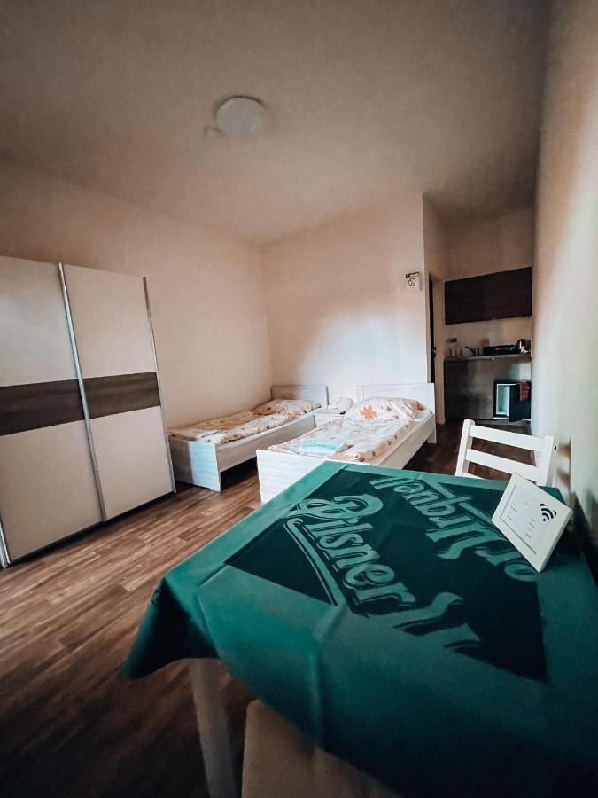 Čelákovice 拉弗斯维尔克旅馆酒店 外观 照片